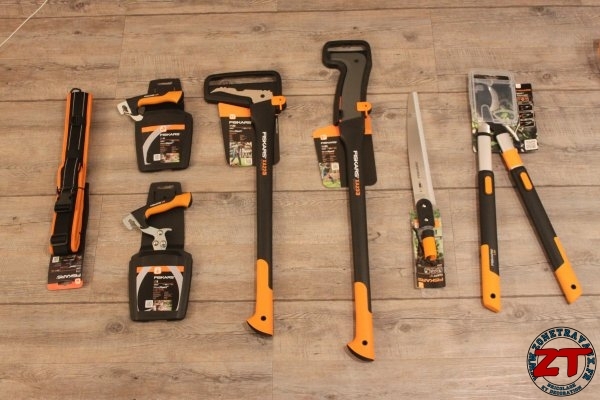 Fiskars-WoodXpert-Bucheronnage